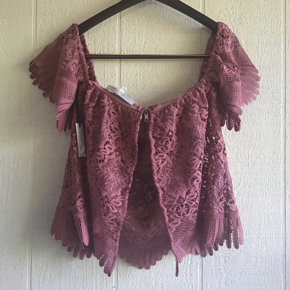 Lovers + Friends Life’s a beach lace off shoulder - Picture 5 of 16